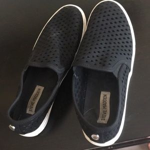 Steve Madden black shoes